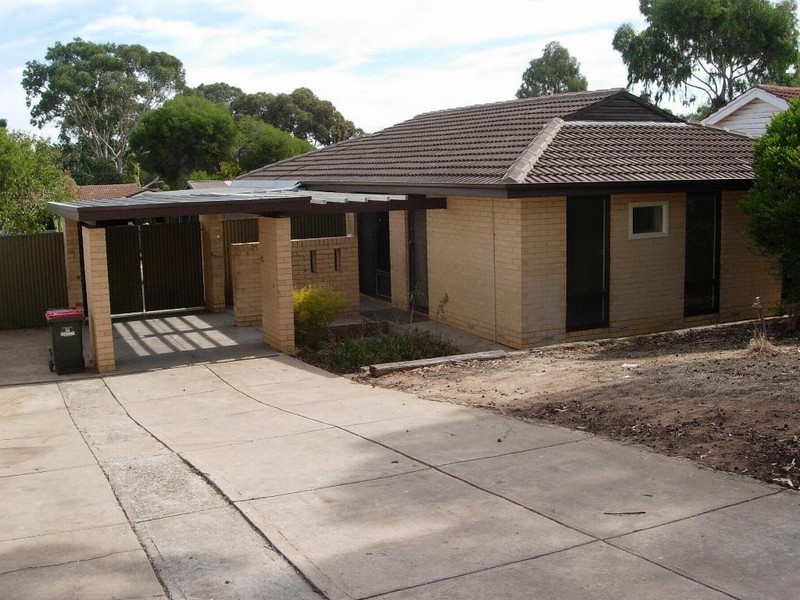 19 Sharon Street, Morphett Vale SA 5162