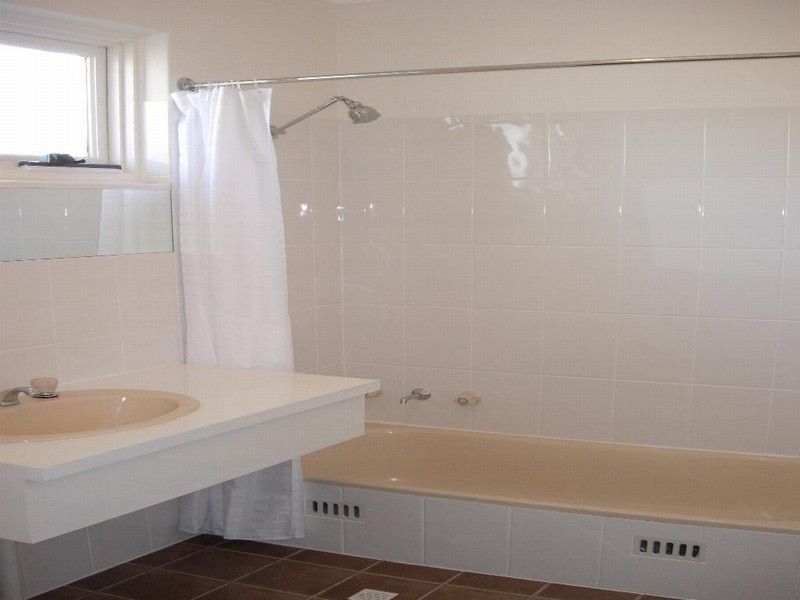 16 Chynoweth Avenue, Hackham SA 5163