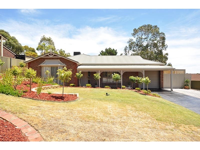 11 Singer Drive, Happy Valley SA 5159