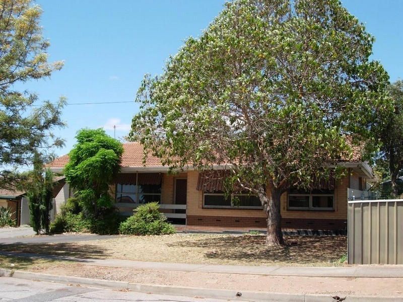32 Ringwood Road, Morphett Vale SA 5162