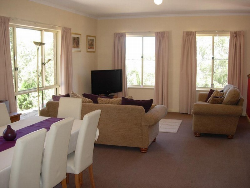 4 Mt Malvern Road, Chandlers Hill SA 5159
