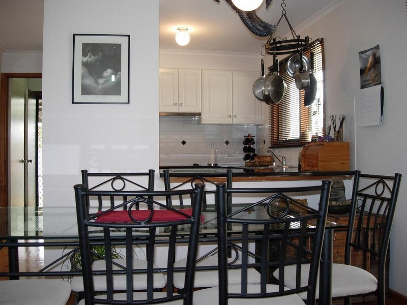 33 Troutbeck Crescent, Huntfield Heights SA 5163