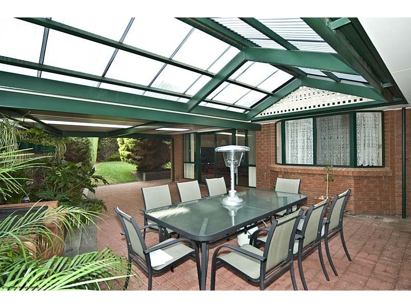 32 Brooks Circuit, Woodcroft SA 5162