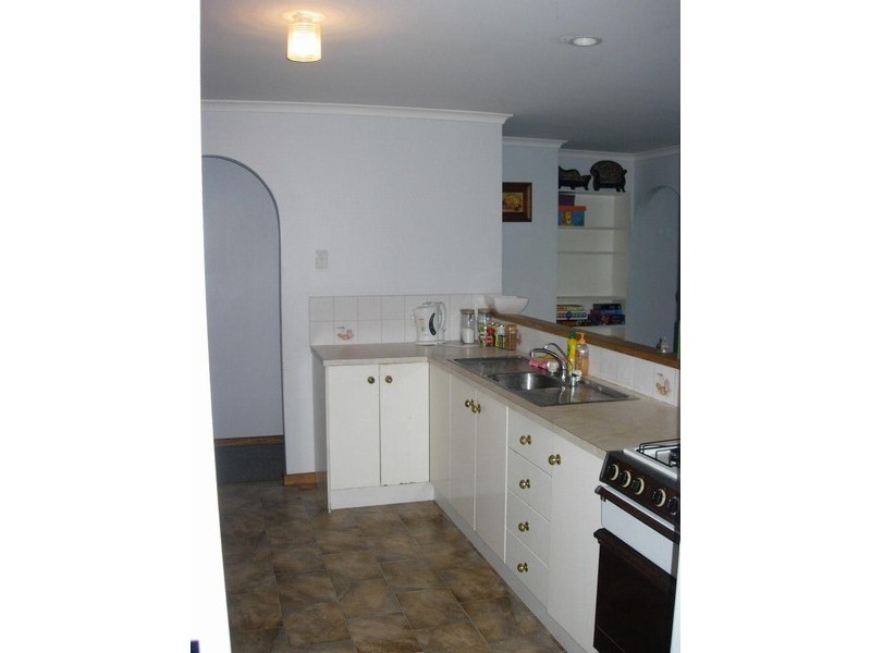 17 Lillian Street, Huntfield Heights SA 5163