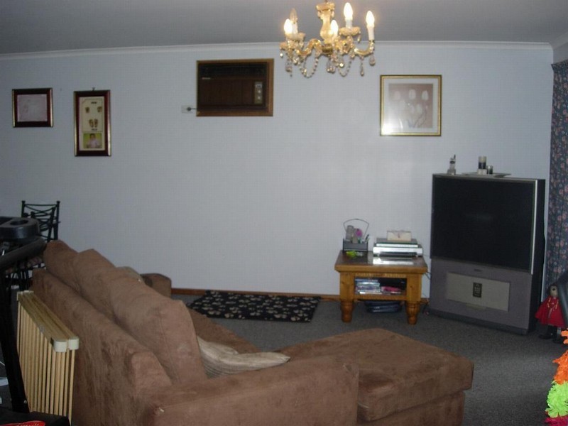 17 Lillian Street, Huntfield Heights SA 5163