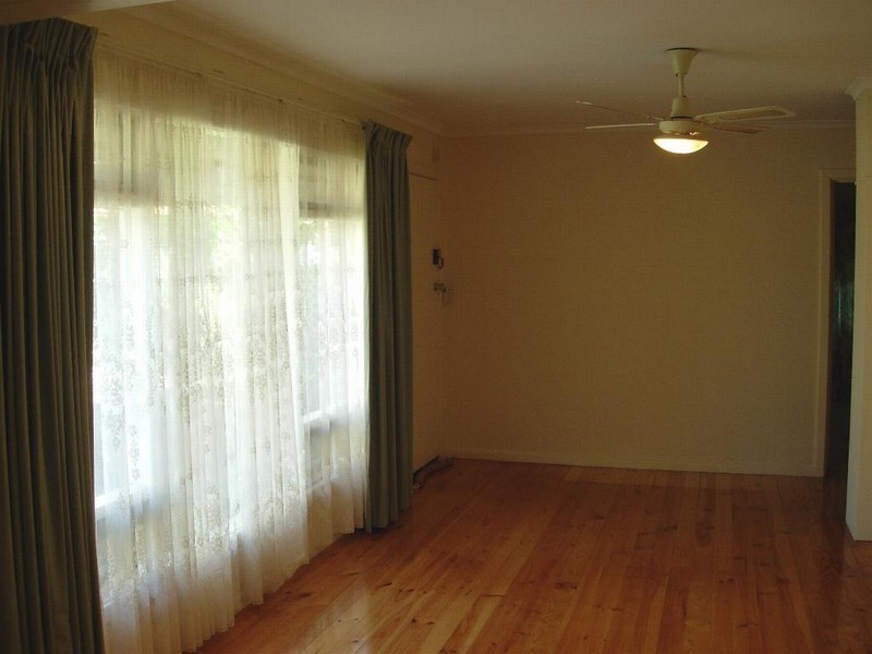 9 Charles Street, Christie Downs SA 5164