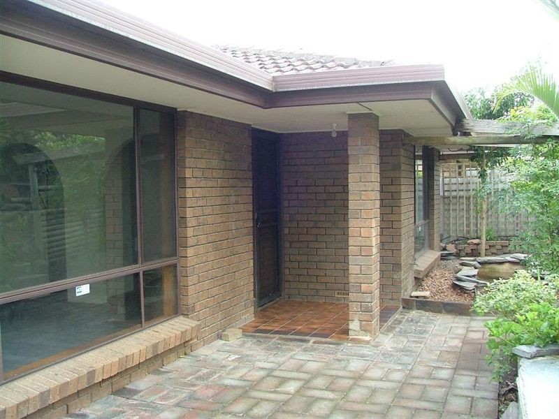 33 Darwendale Street, Huntfield Heights SA 5163