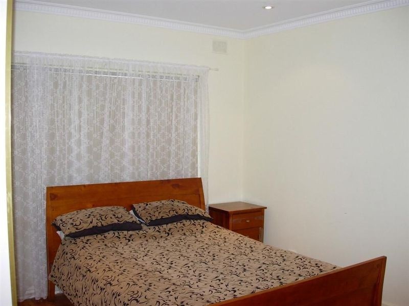 23 Glenda Avenue, Morphett Vale SA 5162