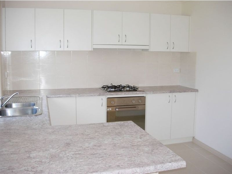 4/6 Booth Avenue, Morphett Vale SA 5162