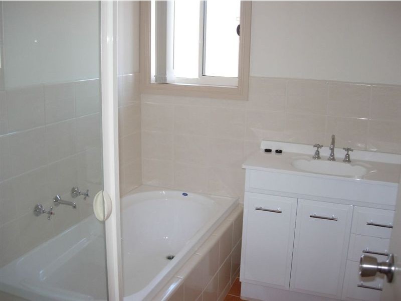 4/6 Booth Avenue, Morphett Vale SA 5162