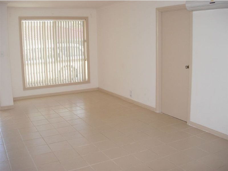 4/6 Booth Avenue, Morphett Vale SA 5162