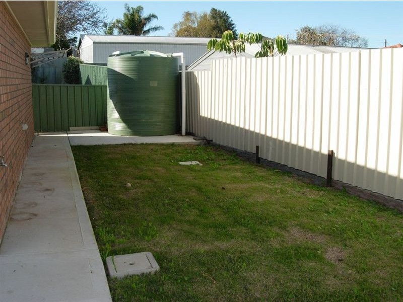 4/6 Booth Avenue, Morphett Vale SA 5162