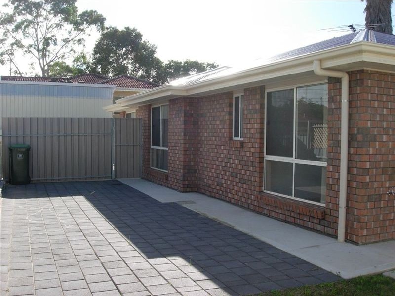 4/6 Booth Avenue, Morphett Vale SA 5162