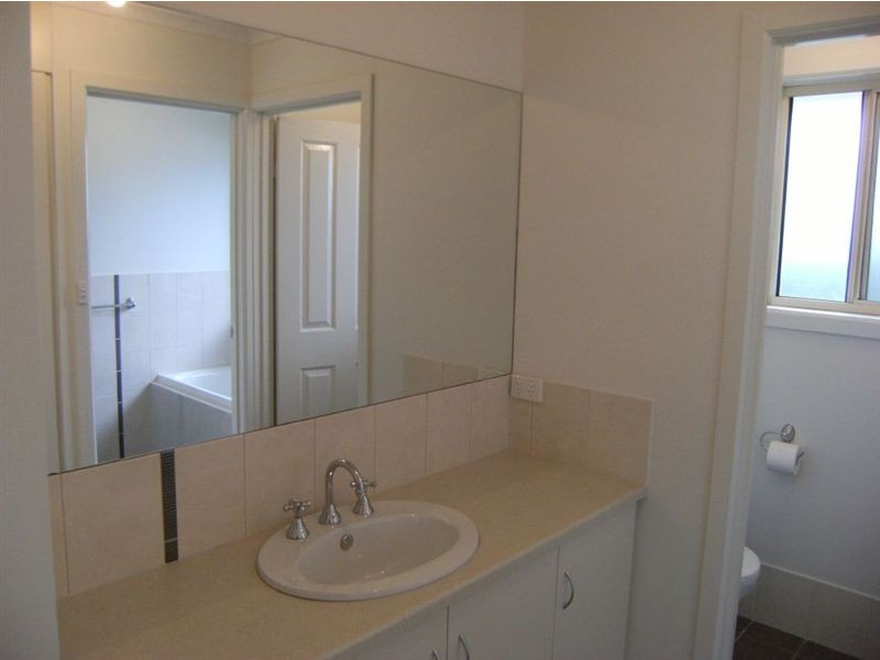 3 Hunt Road, Mclaren Flat SA 5171