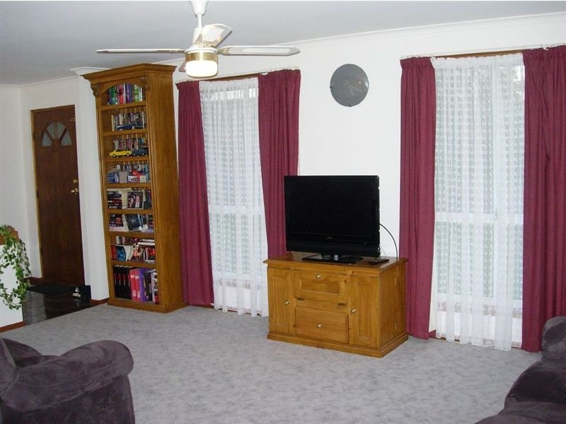 15 Dorita Court, Woodcroft SA 5162