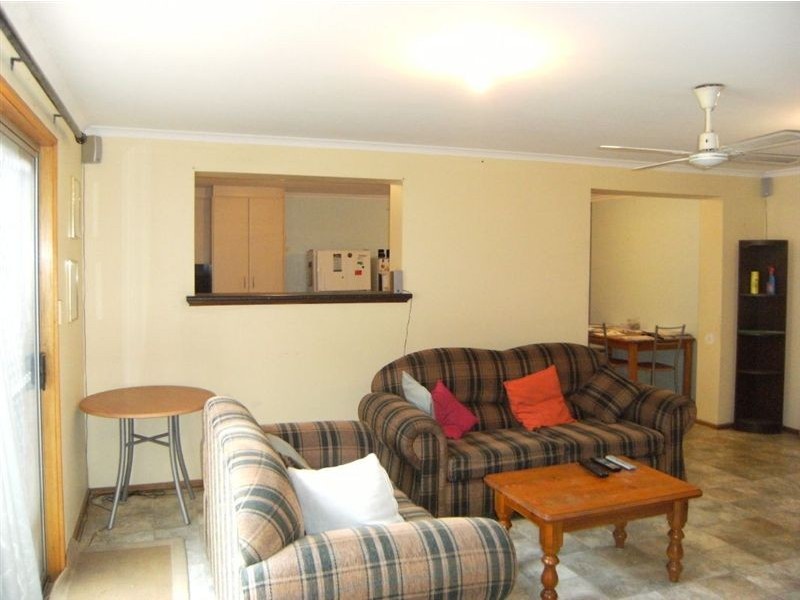 2 Dixie Court, Happy Valley SA 5159