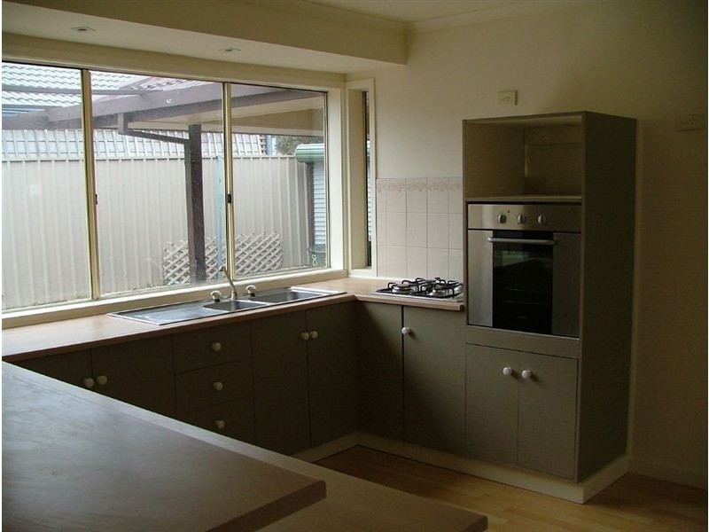 8 Navigator Crescent, Seaford Rise SA 5169