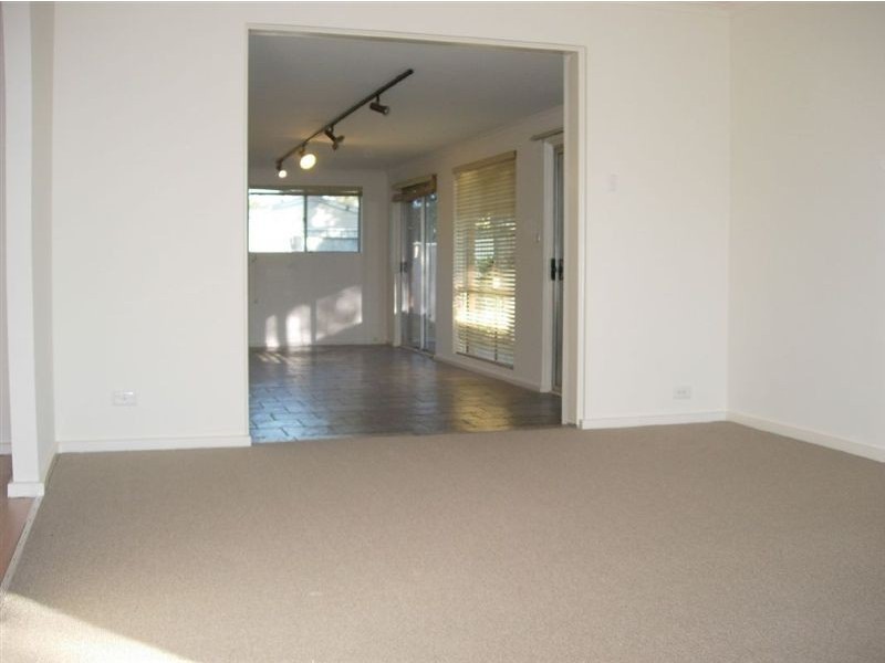 14 Beverley Street, Morphett Vale SA 5162