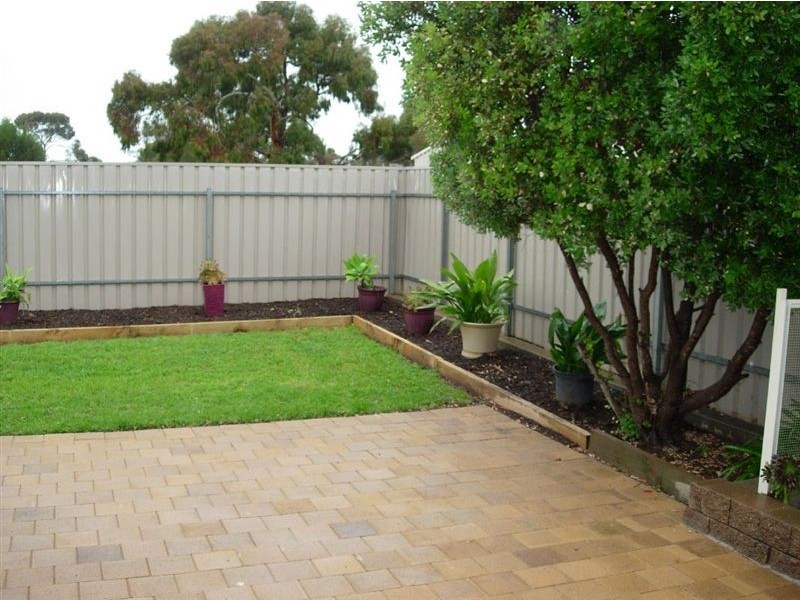 12 Tina Way, Morphett Vale SA 5162