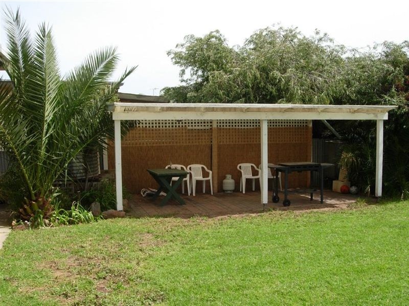 21 Wootoona Avenue, Christies Beach SA 5165