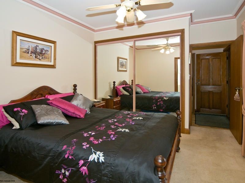 14 Salerno Court, Woodcroft SA 5162