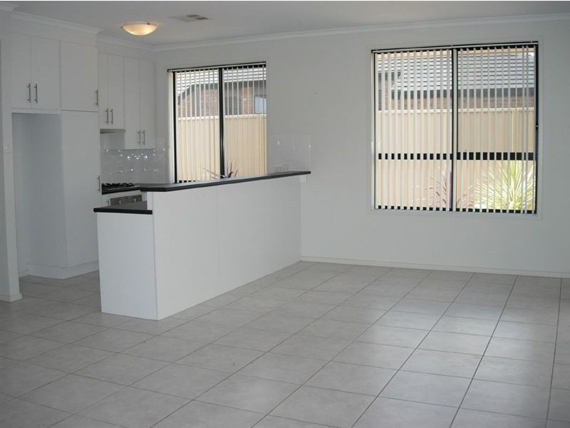 12 Mast Avenue, Seaford Meadows SA 5169