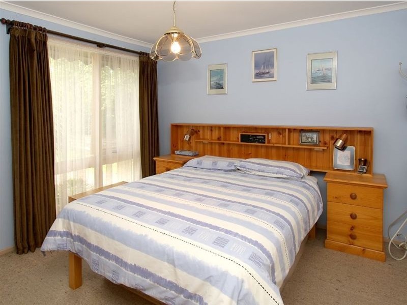 14 Dickerson Crescent, Trott Park SA 5158