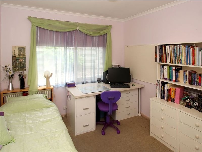 14 Dickerson Crescent, Trott Park SA 5158