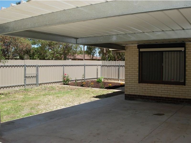 25 Playford Drive, Morphett Vale SA 5162