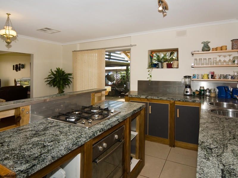 1 Bruce Avenue, Christies Beach SA 5165