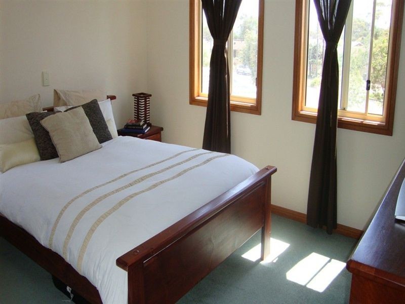 33 Trim Crescent, Old Noarlunga SA 5168