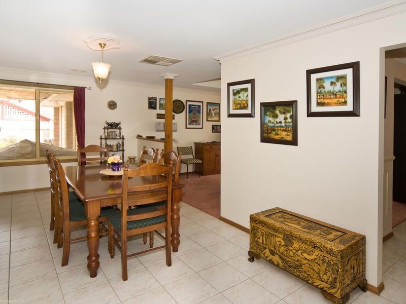 19 Hazeltine Drive, Seaford Rise SA 5169