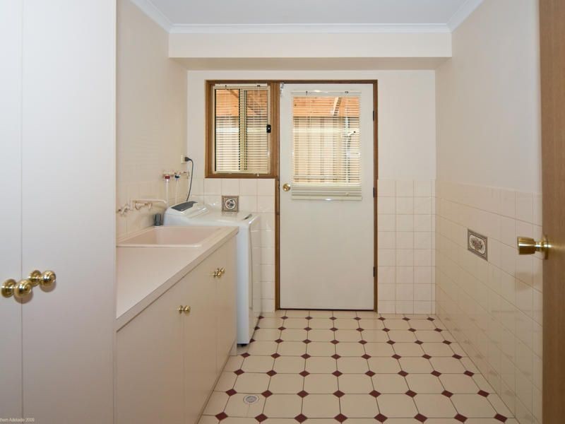 19 Hazeltine Drive, Seaford Rise SA 5169