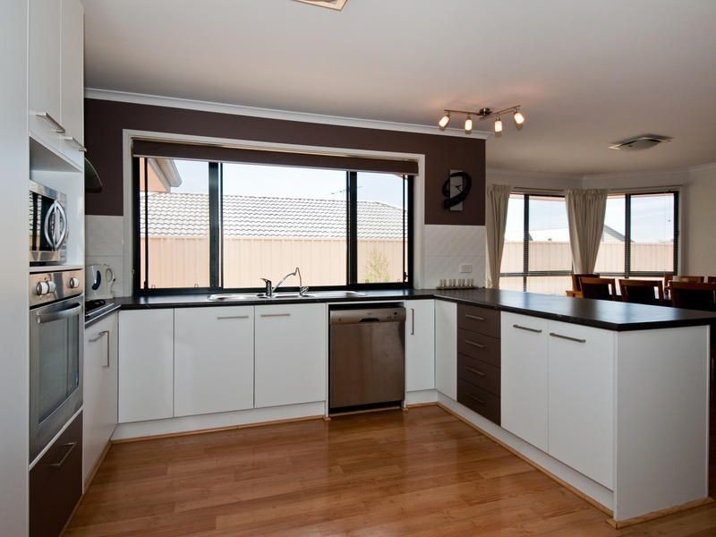 9 Fuschia Street, Huntfield Heights SA 5163