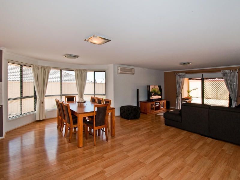 9 Fuschia Street, Huntfield Heights SA 5163