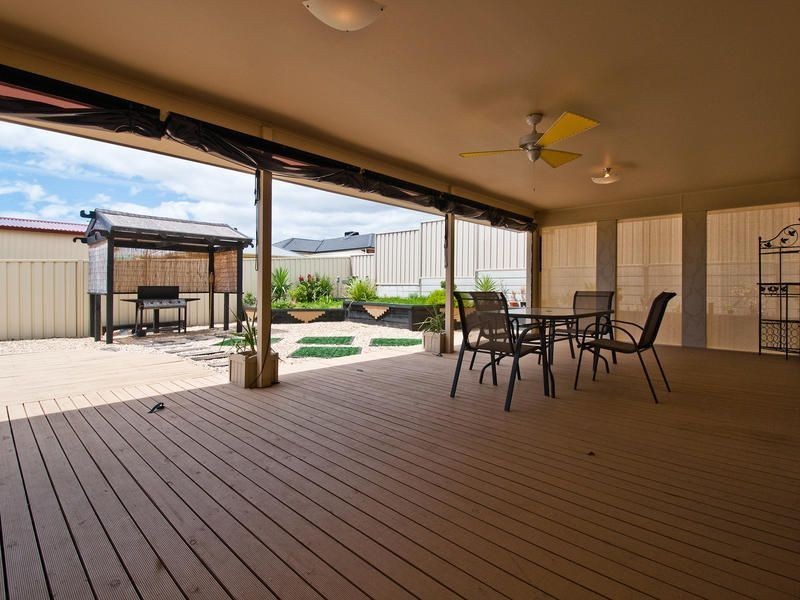 9 Fuschia Street, Huntfield Heights SA 5163