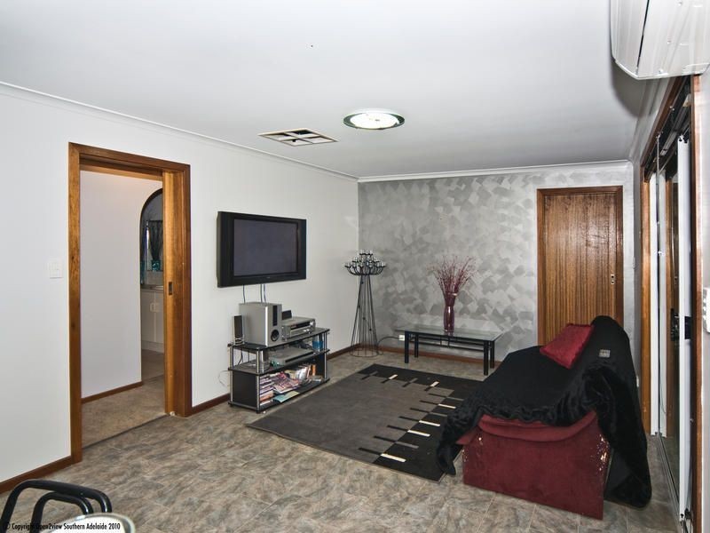 1 Lowell Court, Woodcroft SA 5162