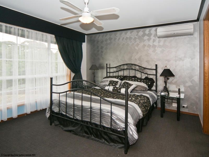 1 Lowell Court, Woodcroft SA 5162