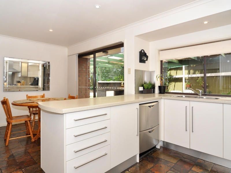 9 Quigley Court, Aberfoyle Park SA 5159