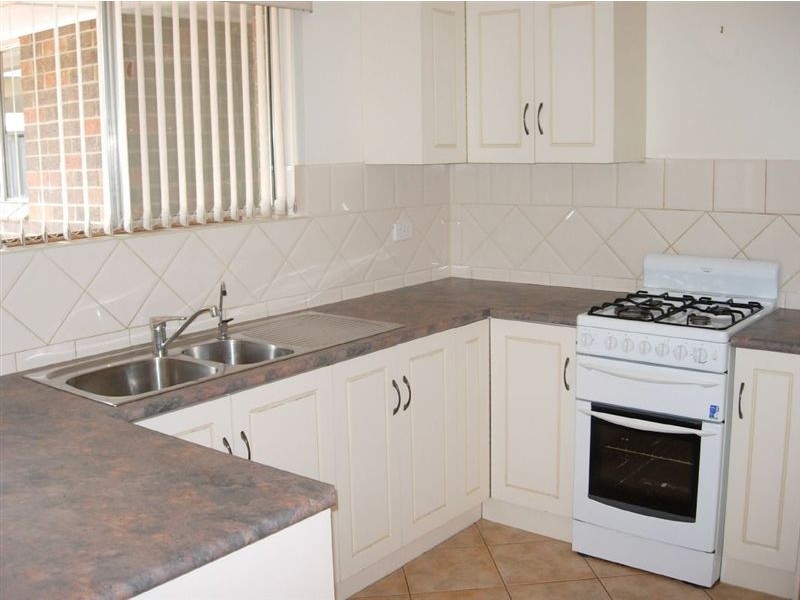 10 Jenner Street, Morphett Vale SA 5162