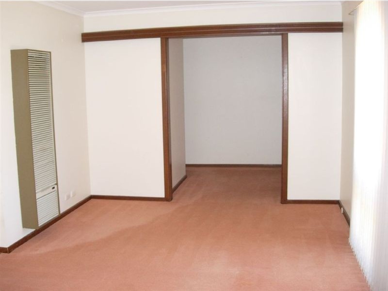 10 Jenner Street, Morphett Vale SA 5162