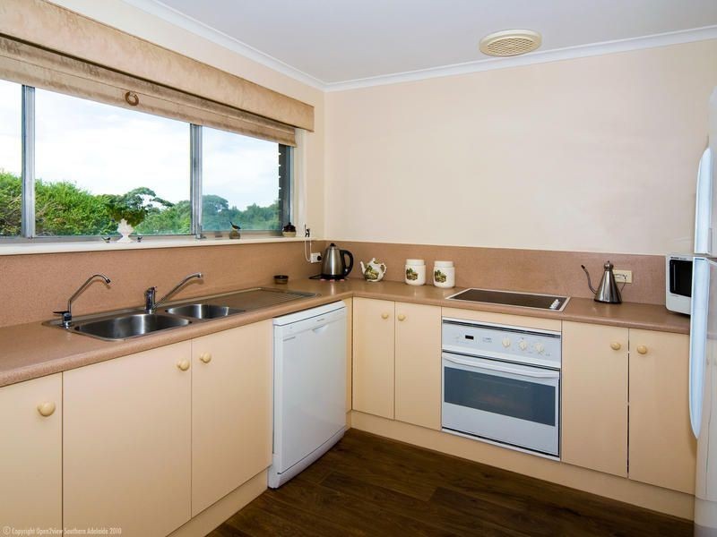 4 James Road, Happy Valley SA 5159