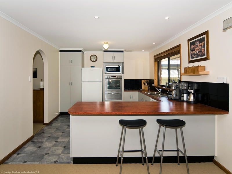 30 Upper Penneys Hill Road, Onkaparinga Hills SA 5163