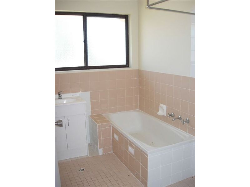 2 Rothschild Street, Woodcroft SA 5162