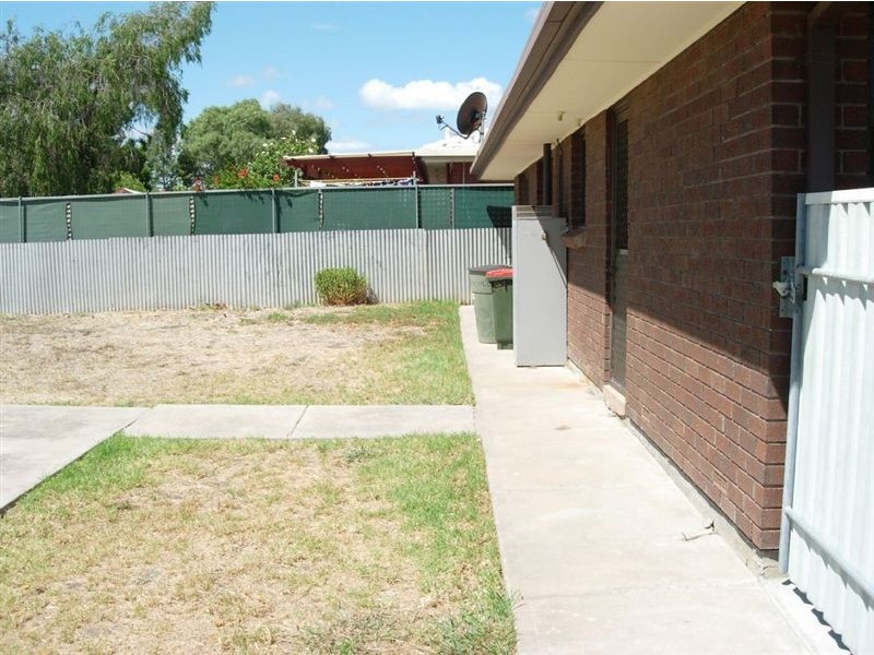 2 Rothschild Street, Woodcroft SA 5162