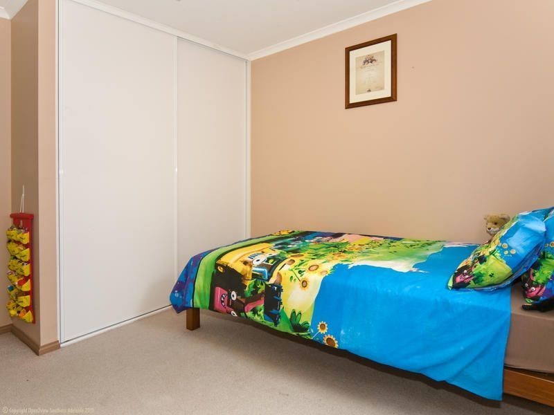 11 Hartland Avenue, Christie Downs SA 5164