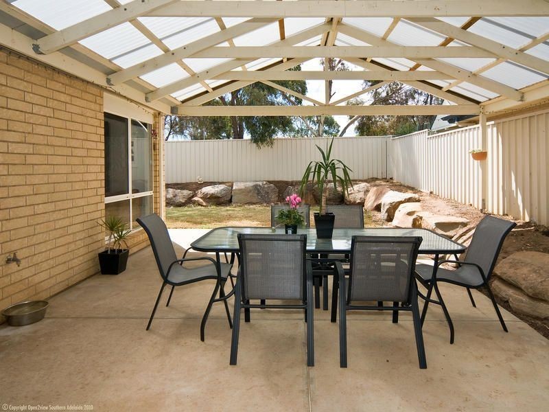 11 Hartland Avenue, Christie Downs SA 5164