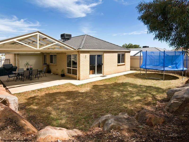 11 Hartland Avenue, Christie Downs SA 5164