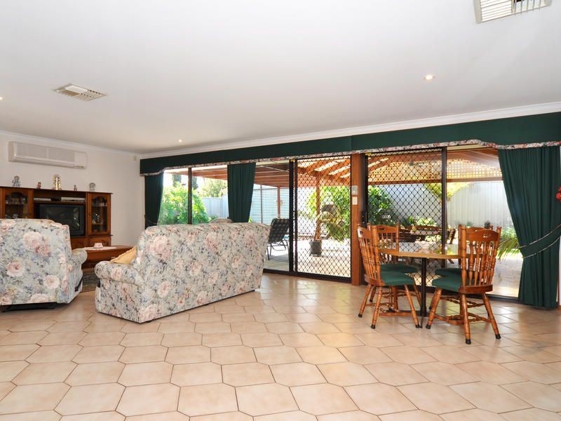 60 Farnsworth Drive, Morphett Vale SA 5162