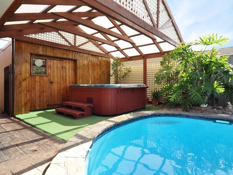 60 Farnsworth Drive, Morphett Vale SA 5162